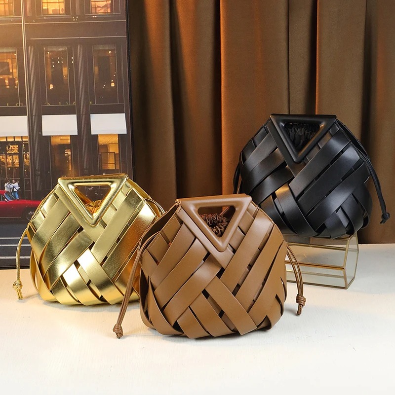 Trendy Vegan Leather Woven Tot - Bucket Bag Suede recensione e prezzo