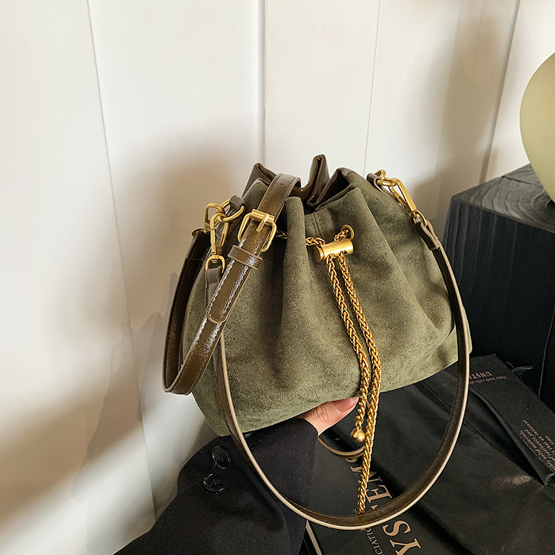 Soft Commuting Crossbody Bags  - Bucket Bag Suede recensione e prezzo
