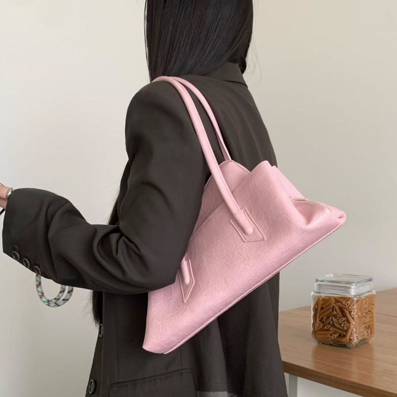 Small La Passeggiata Underarm  - Luxury Bags La recensione e prezzo