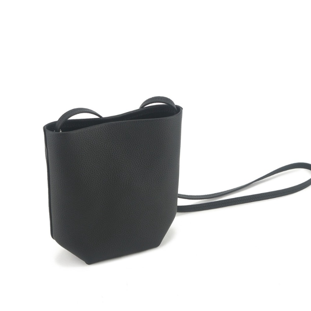New Small Bucket Bag Full Leat - Luxury Bags Old Money recensione e prezzo