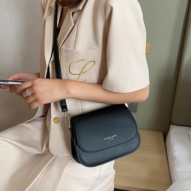Women's Crossbody Bag New Soli - Luxury Bags White recensione e prezzo