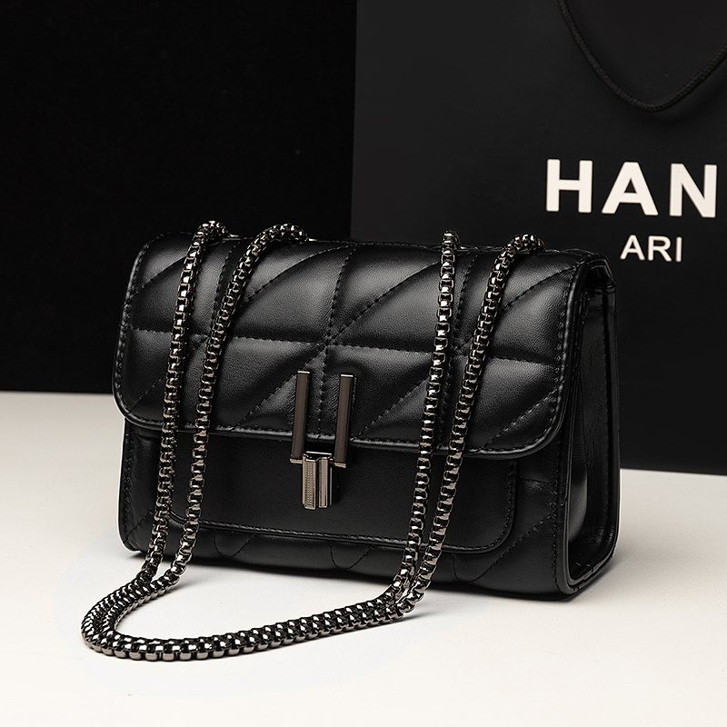 Classic Quilted Detail Square  - Women Luxury Bags Ysl recensione e prezzo