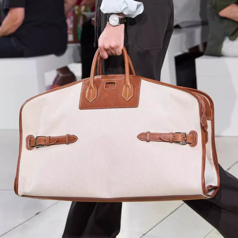 Luxury Travel Tote Bag Unisex  - Luxury Bags Old Money recensione e prezzo