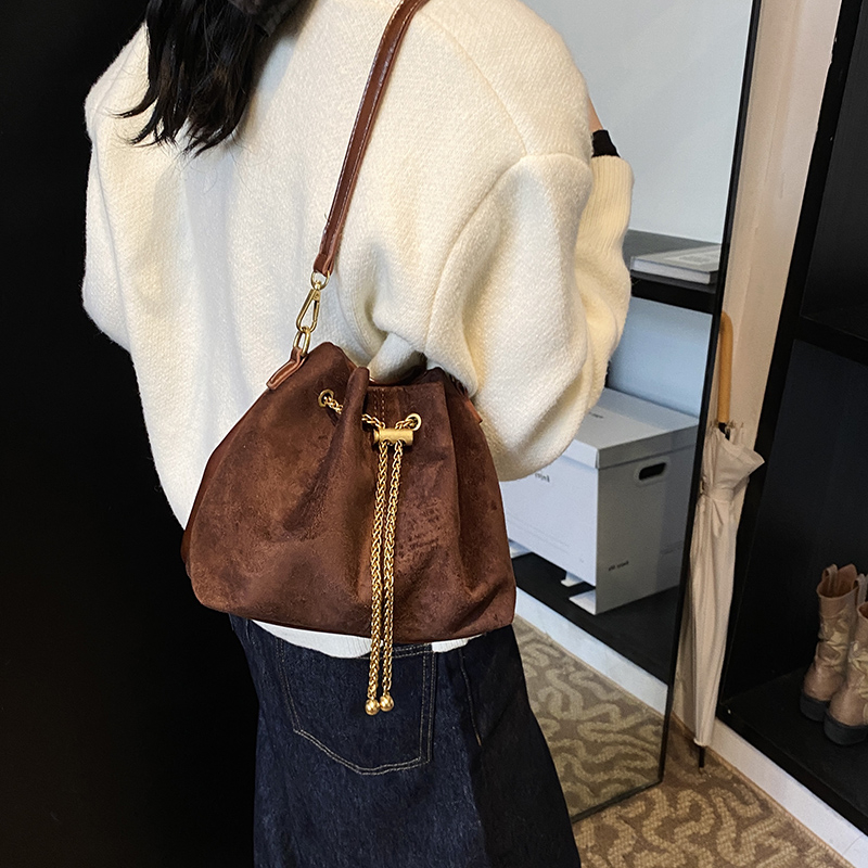 2026 Soft Commuting Crossbody  - Bucket Bag Suede recensione e prezzo